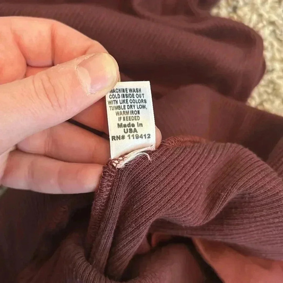 MONROW Brushed Rib Straight Sweat in Merlot - Picture 8 of 8